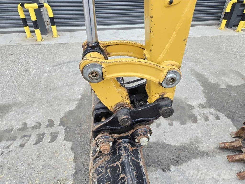 CAT 302.7 Mini excavators < 7t (Mini diggers)