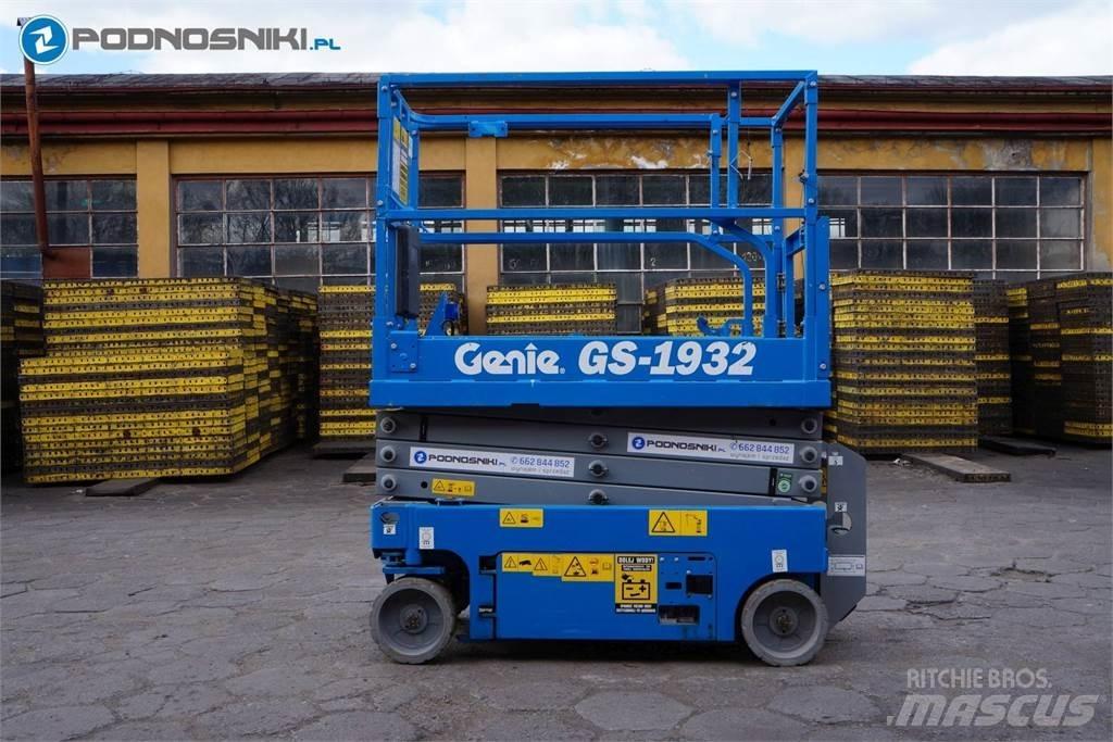 Genie 1932 Scissor lifts