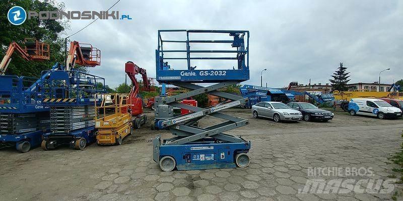 Genie 2032 Scissor lifts