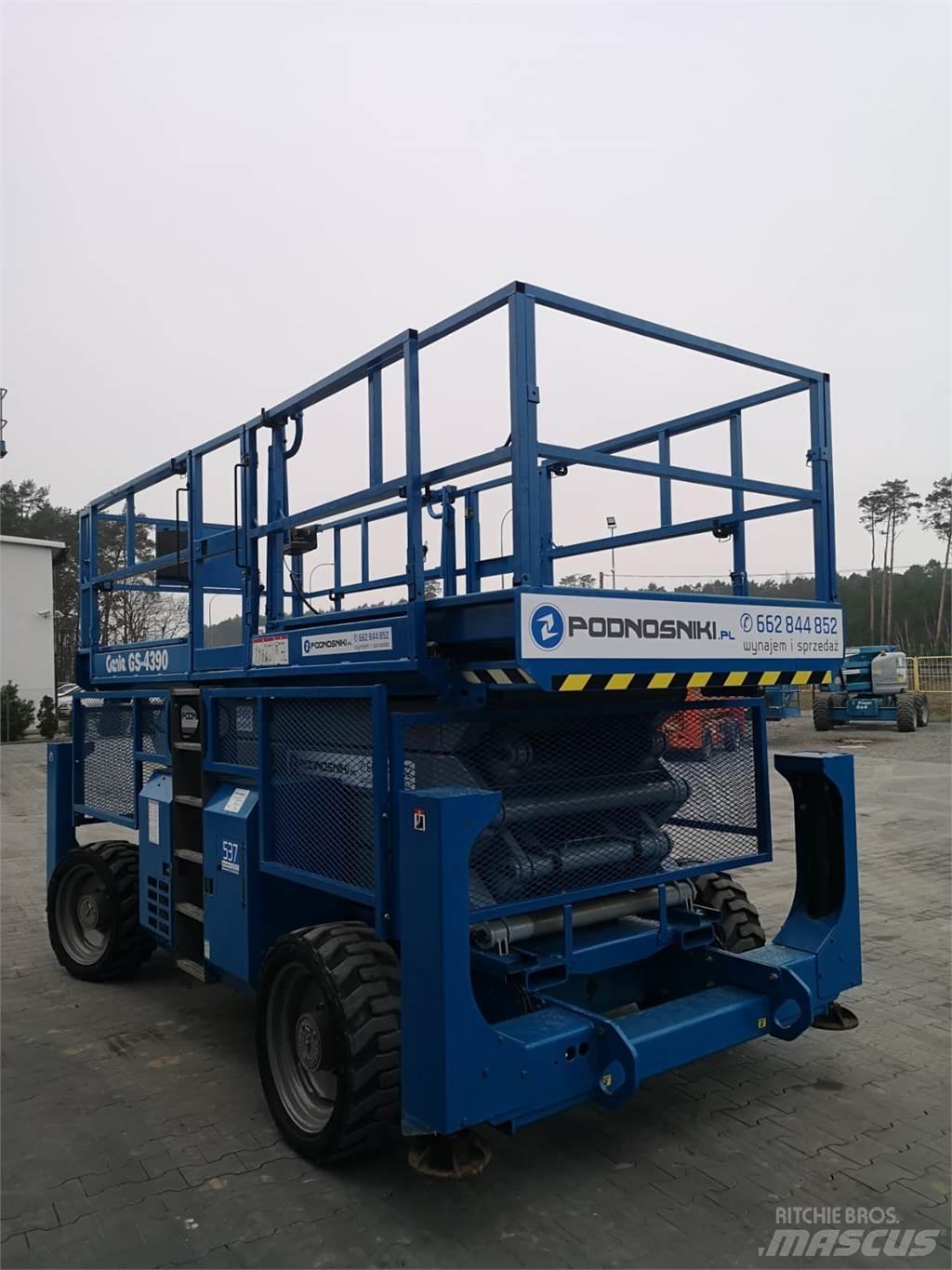 Genie GS-4390 Scissor lifts