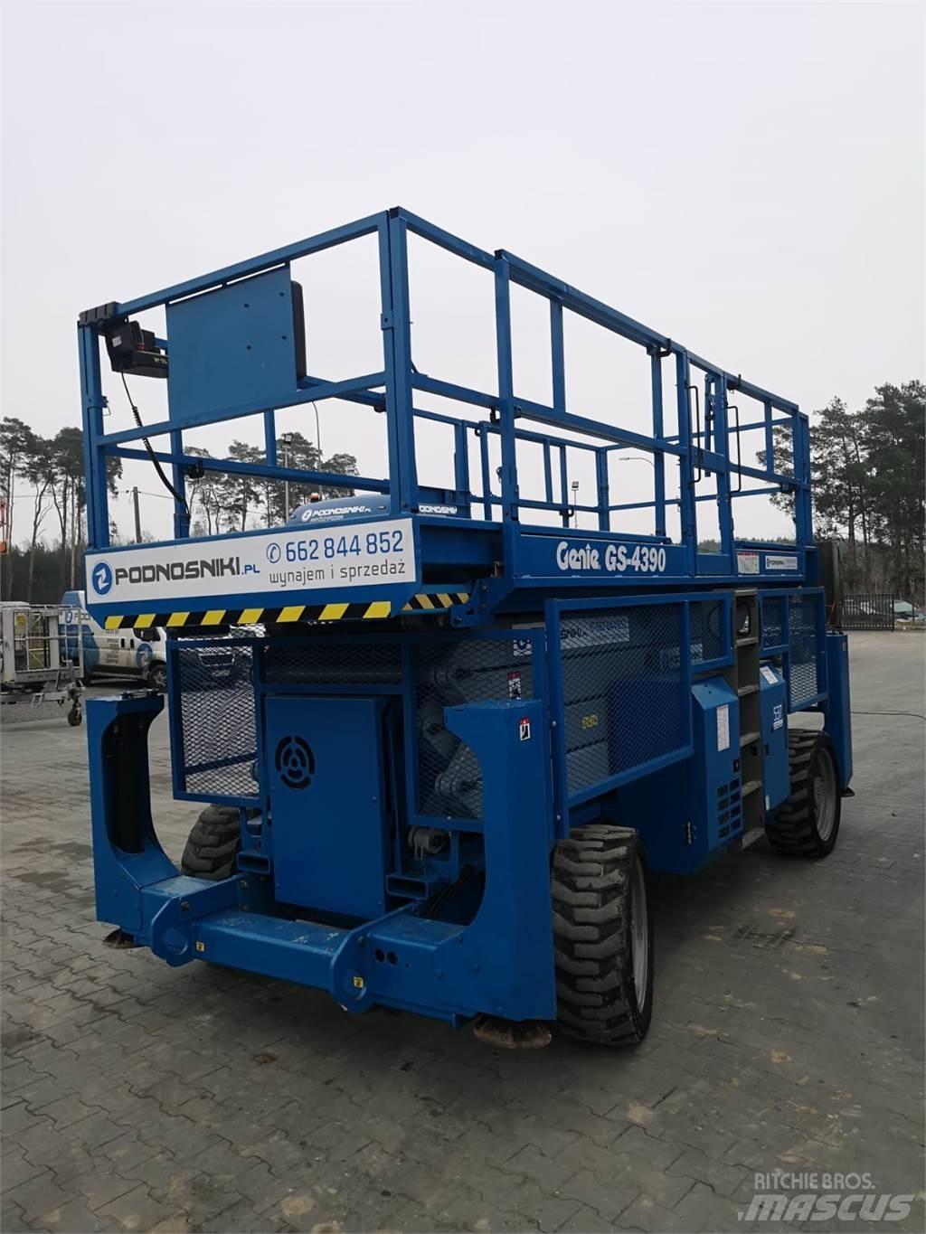 Genie GS-4390 Scissor lifts