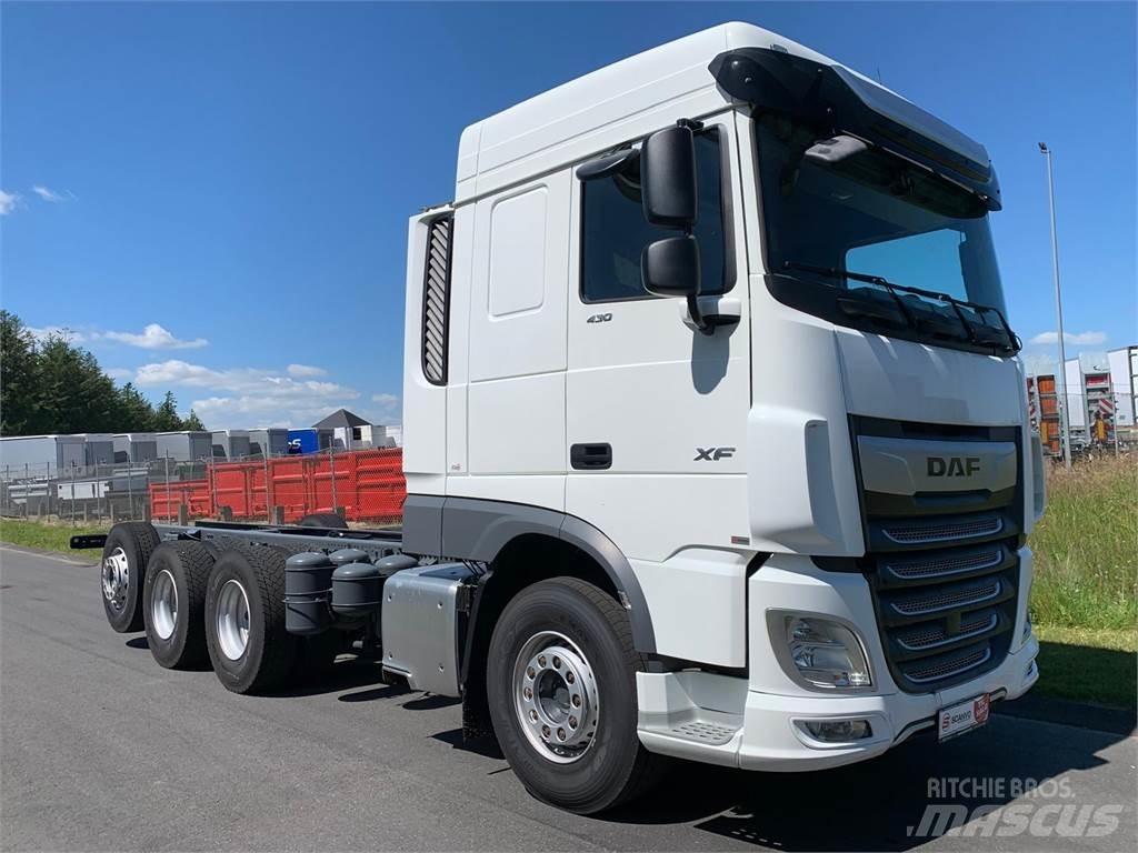 DAF XF 430 8x4*4 Chassis Cab trucks