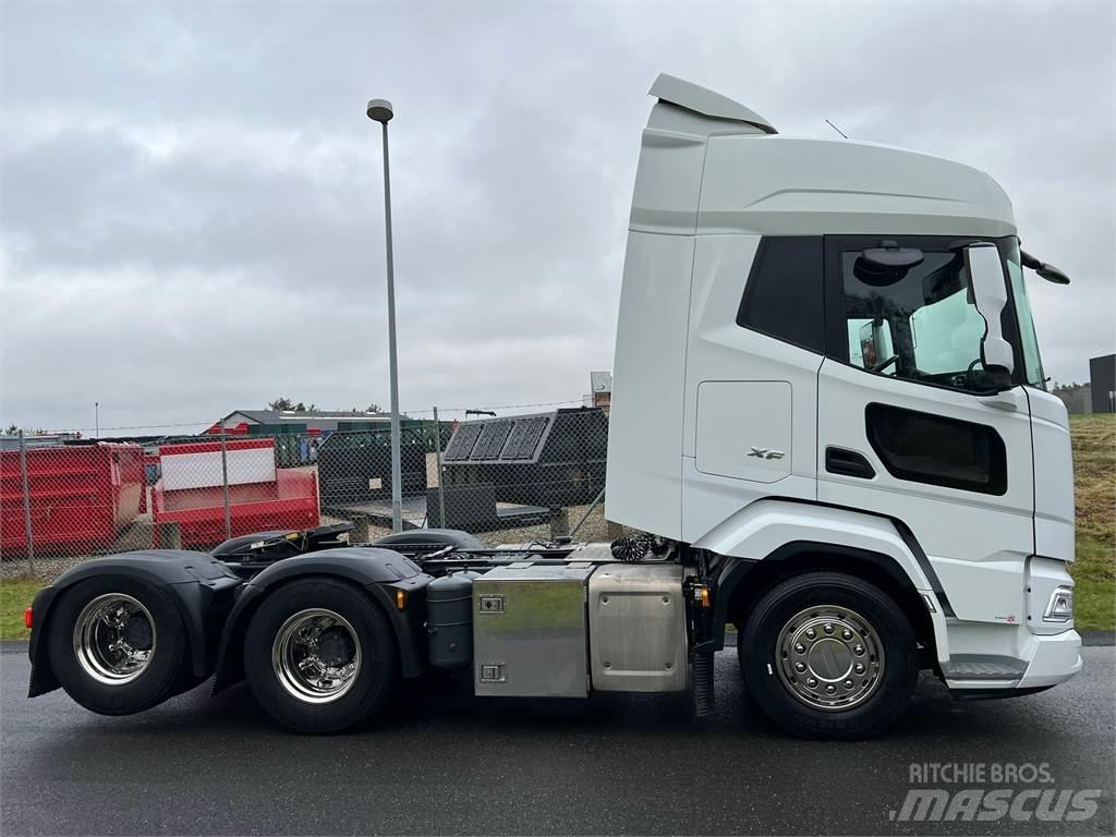 DAF XF530 FTS 6x2 Tractor Units