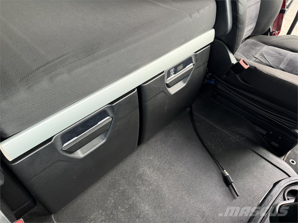 Iveco S-Way 480 Tractor Units