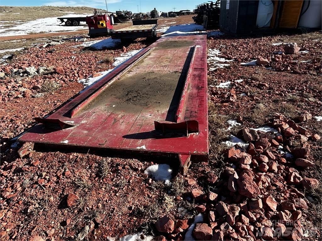 MUD BOAT Construction - Others