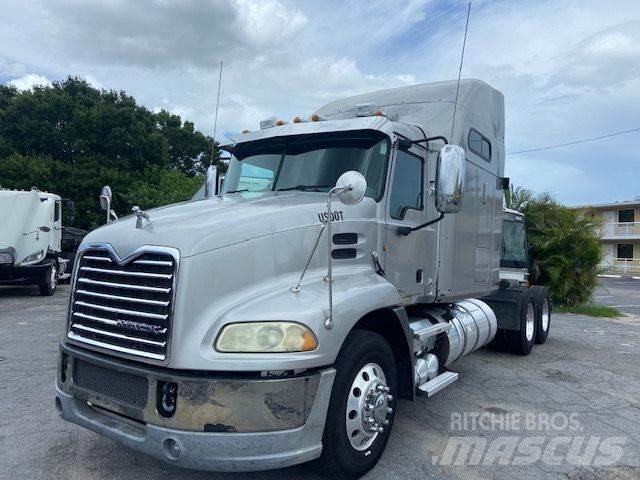 Mack CXU613 Tractor Units