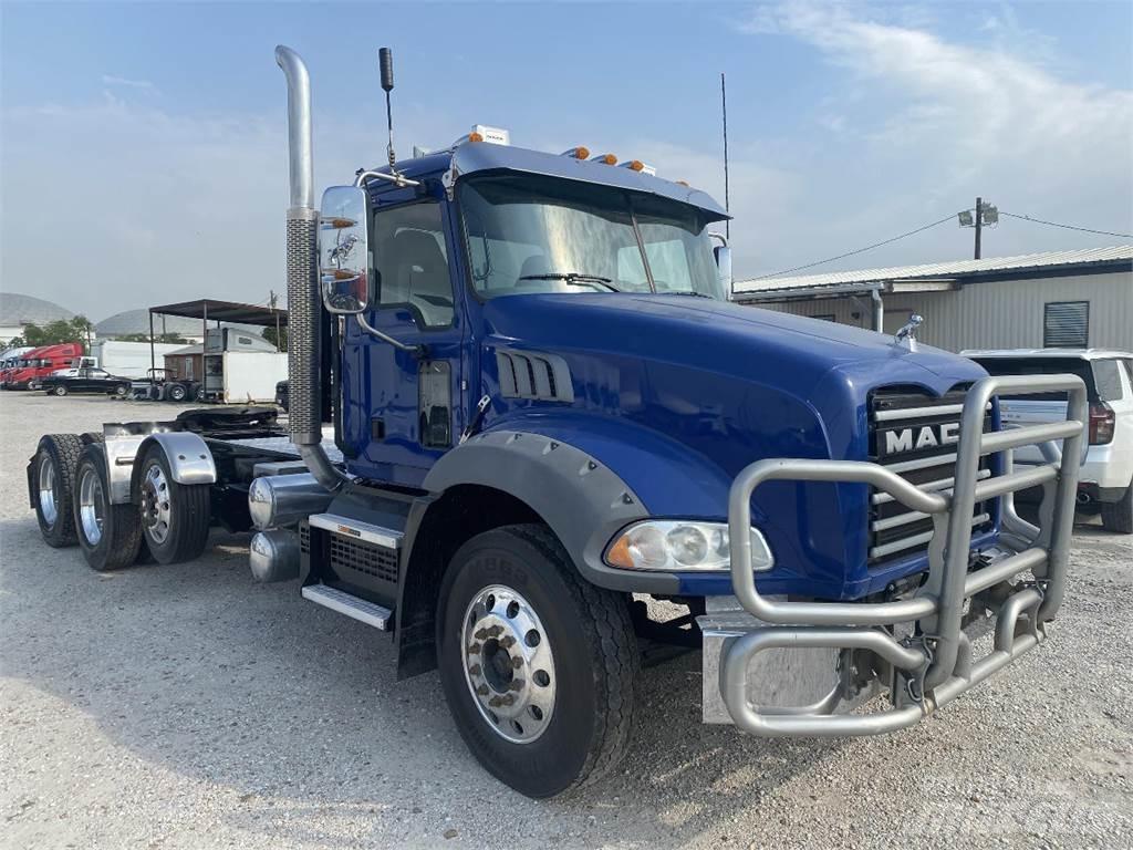 Mack GRANITE Tractor Units