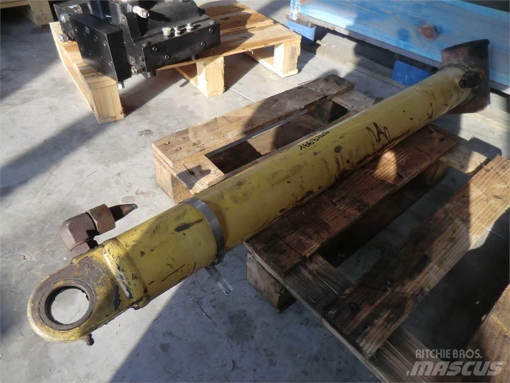 CAT 438C Construction - Others