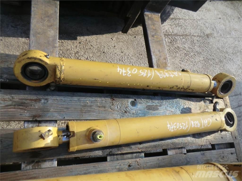 CAT 928G Construction - Others