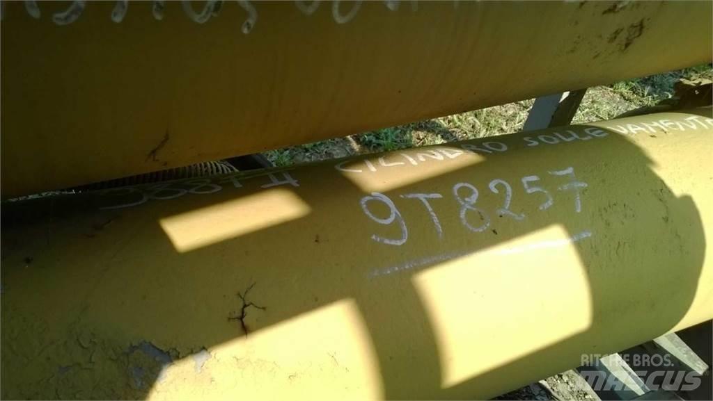 CAT 953 Construction - Others