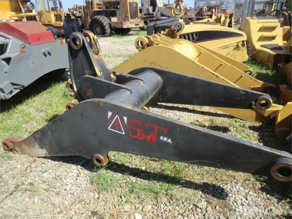 CAT 953C Chassis and suspension