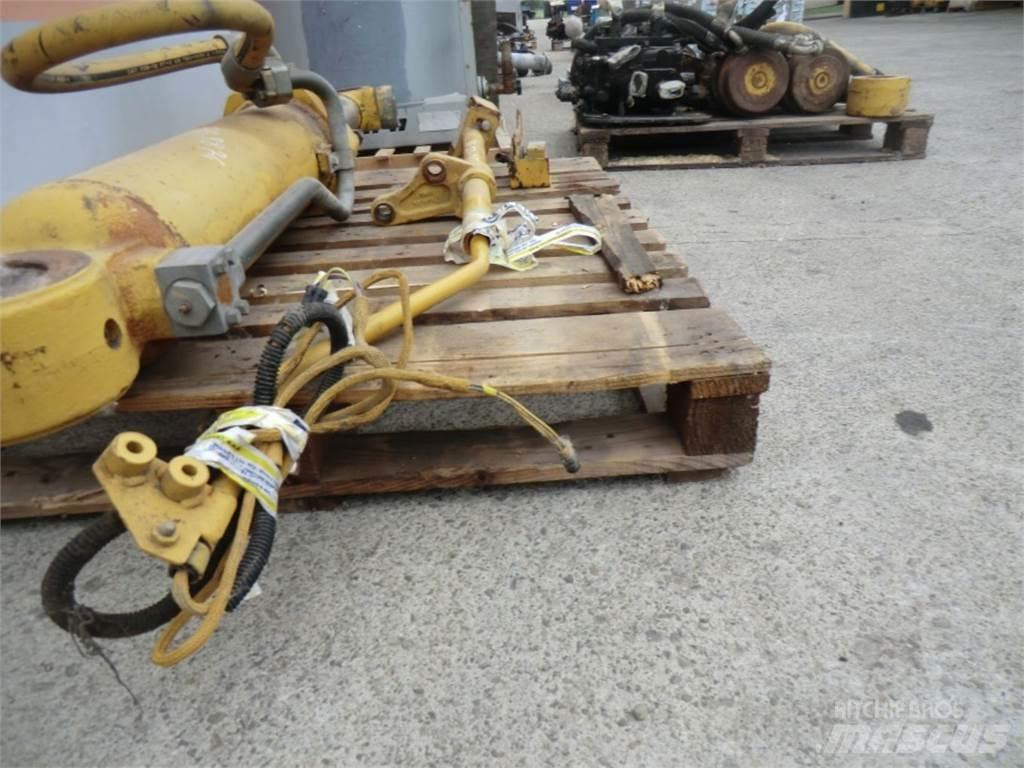 CAT 963C Construction - Others