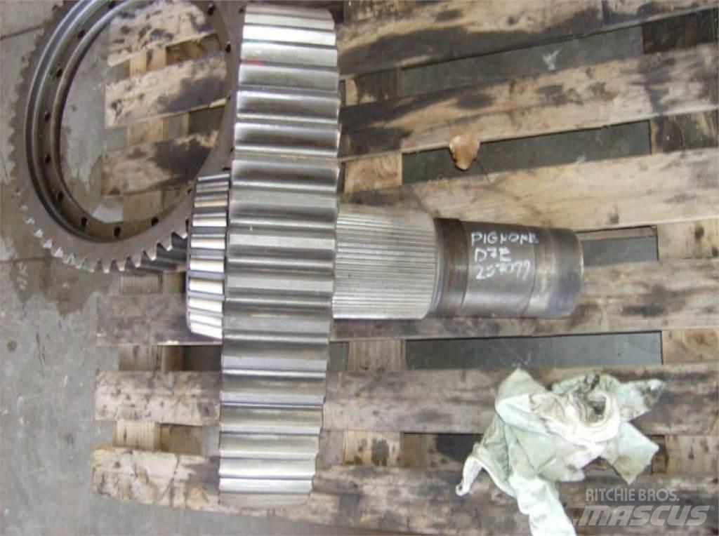 CAT 963C Construction - Others