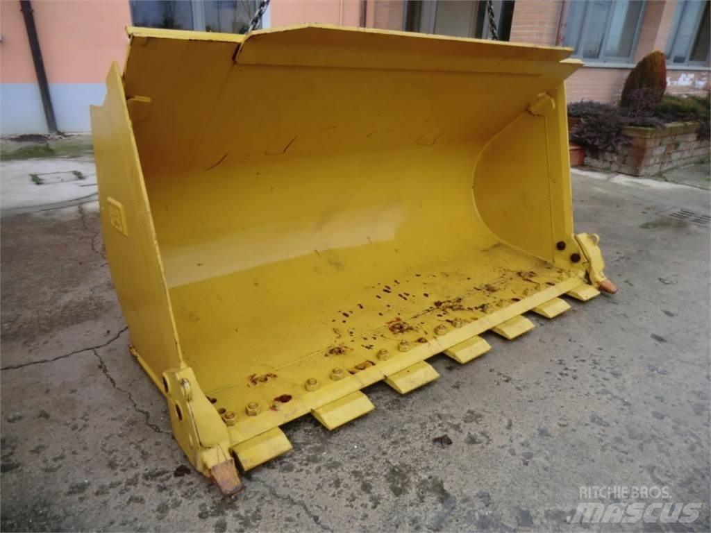 CAT 963D Construction - Others