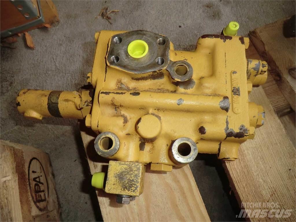CAT 988B Construction - Others