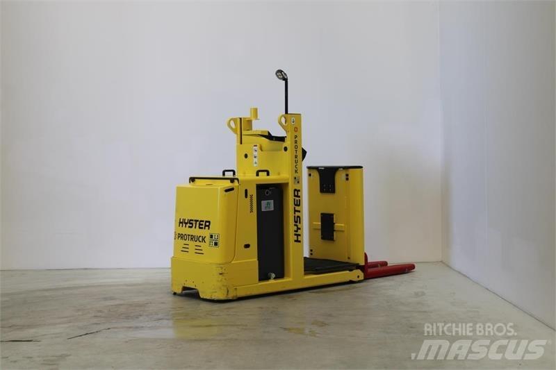 Hyster K1.0L Low lift order picker