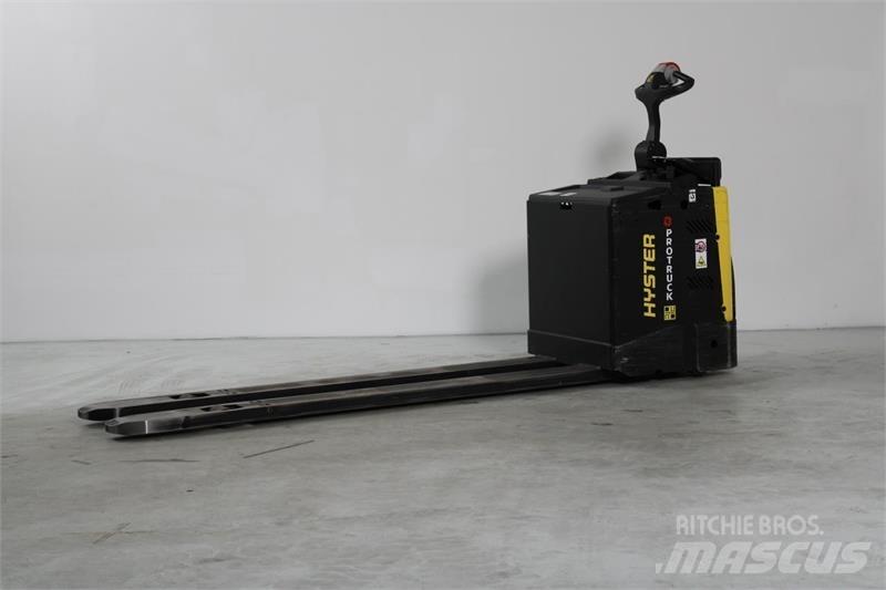 Hyster P2.0S Low lifter with platform