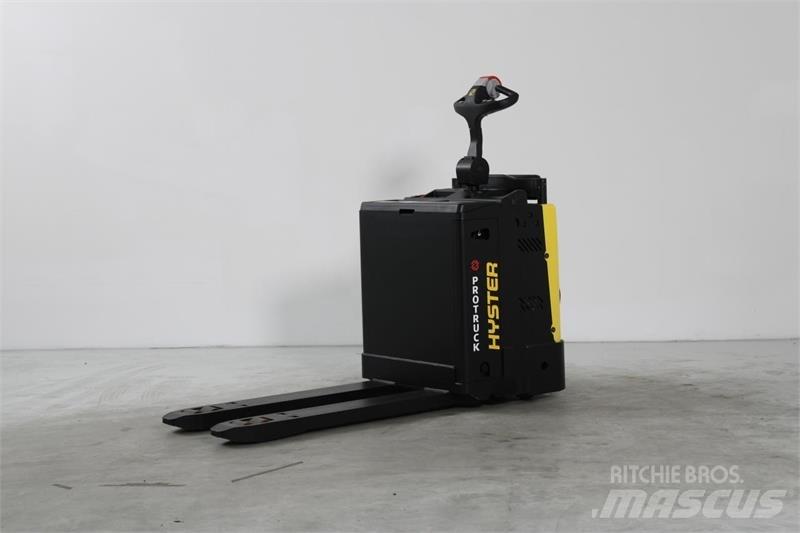 Hyster P2.0S Low lifter with platform