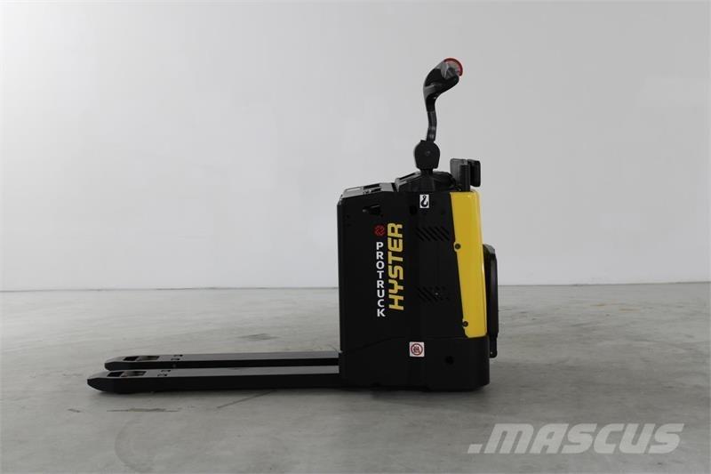 Hyster P2.0S Low lifter with platform