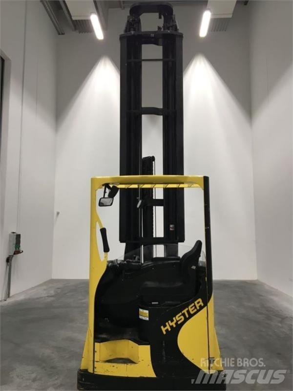 Hyster R2.0W Reach trucks