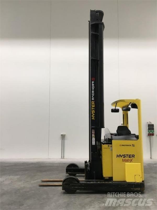 Hyster R2.0W Reach trucks