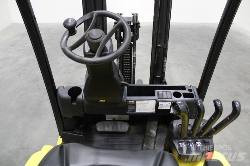 Yale ERP16VF Electric forklift trucks