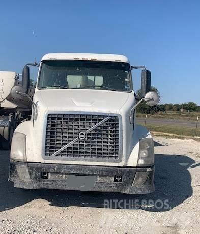 Volvo  Tractor Units