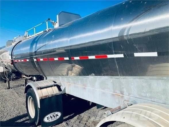 Polar SDJ7 5200-1 Tanker semi-trailers