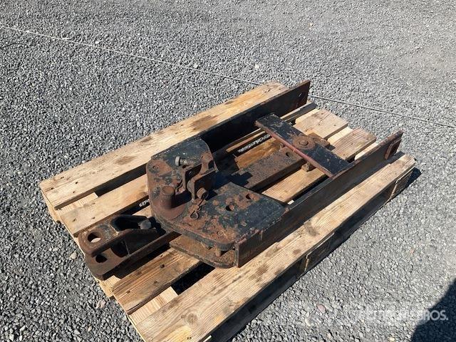  Hitch Other tractor accessories