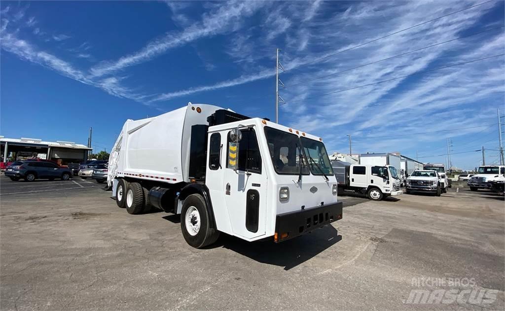CCC LET2 Waste trucks