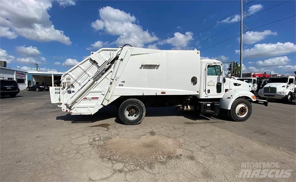 Peterbilt 335 Waste trucks