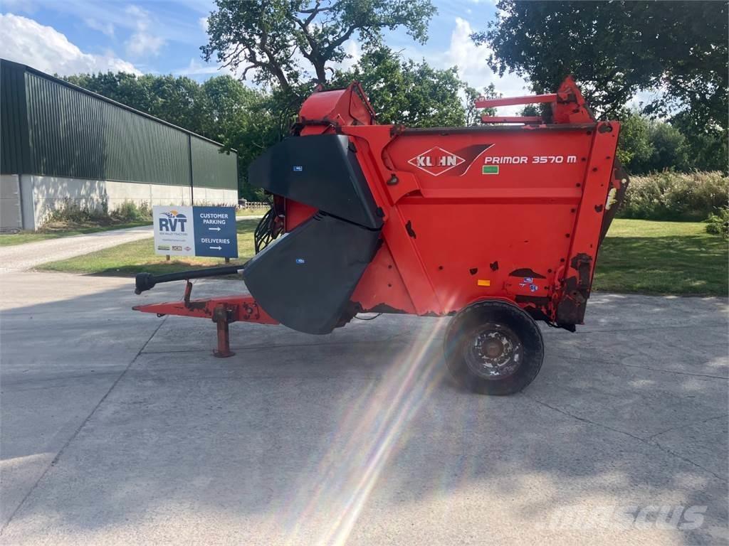 Kuhn 3570 Bale shredders, cutters and unrollers