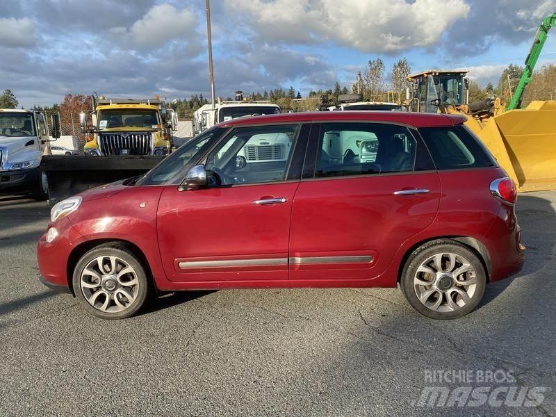 Fiat 500L Cars
