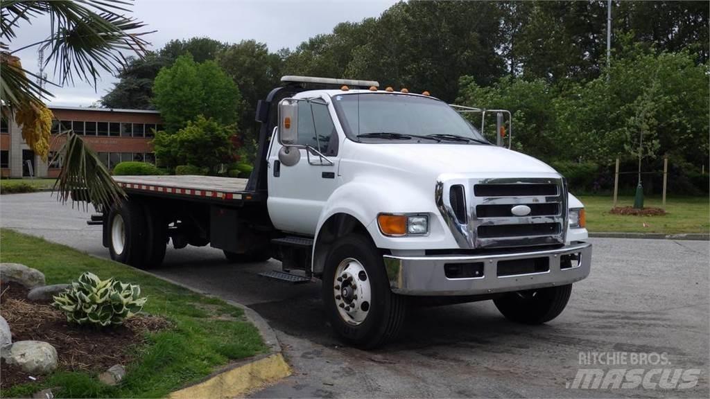 Ford F-750 Flatbed / Dropside trucks