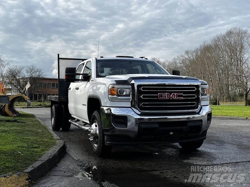 GMC Sierra 3500HD Flatbed / Dropside trucks