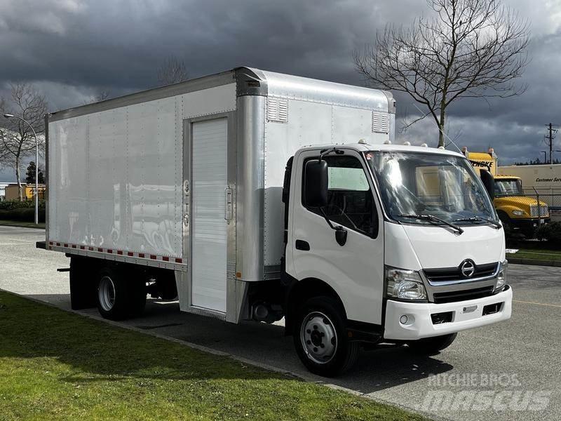 Hino 195 Panel vans