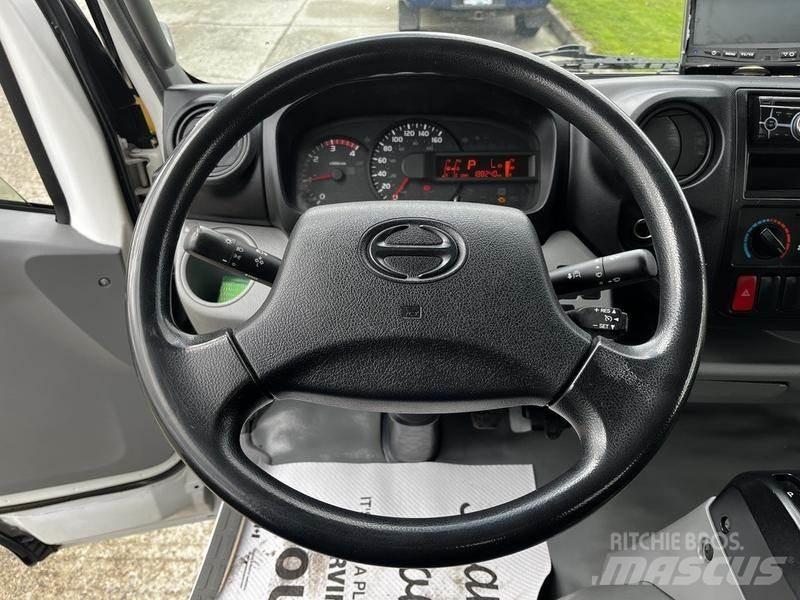 Hino 195 Panel vans