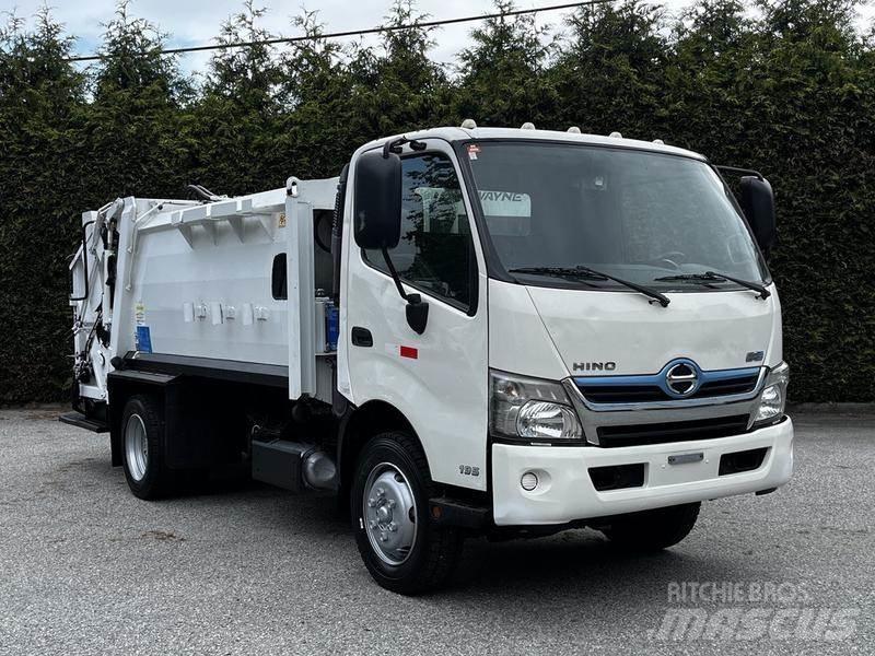 Hino 195 Waste trucks