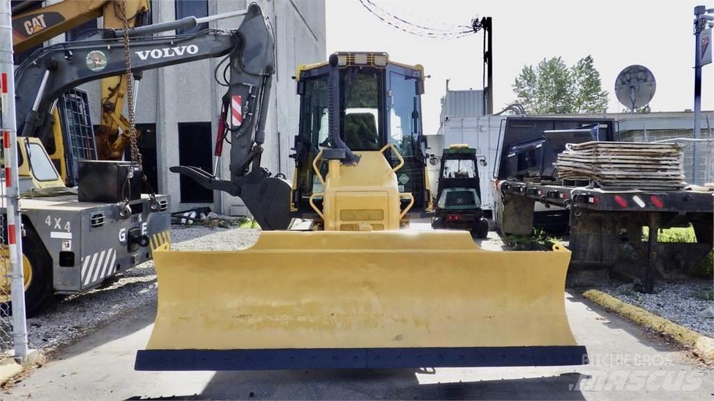 Komatsu D37PX-22 Crawler excavators