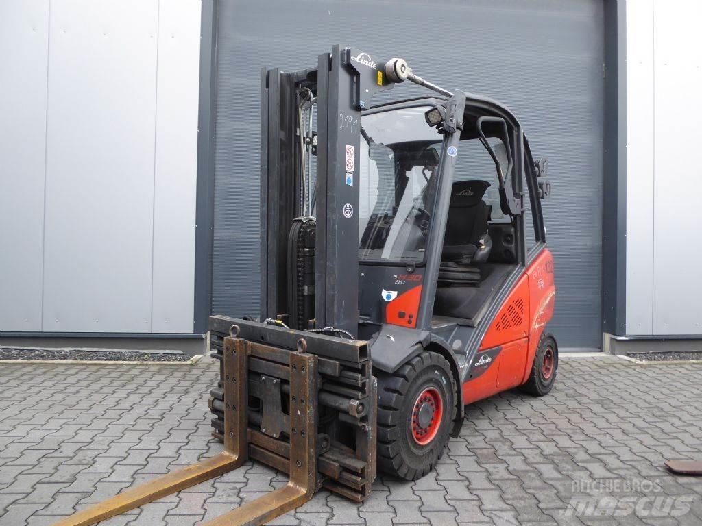 Linde H30D-02 Diesel trucks