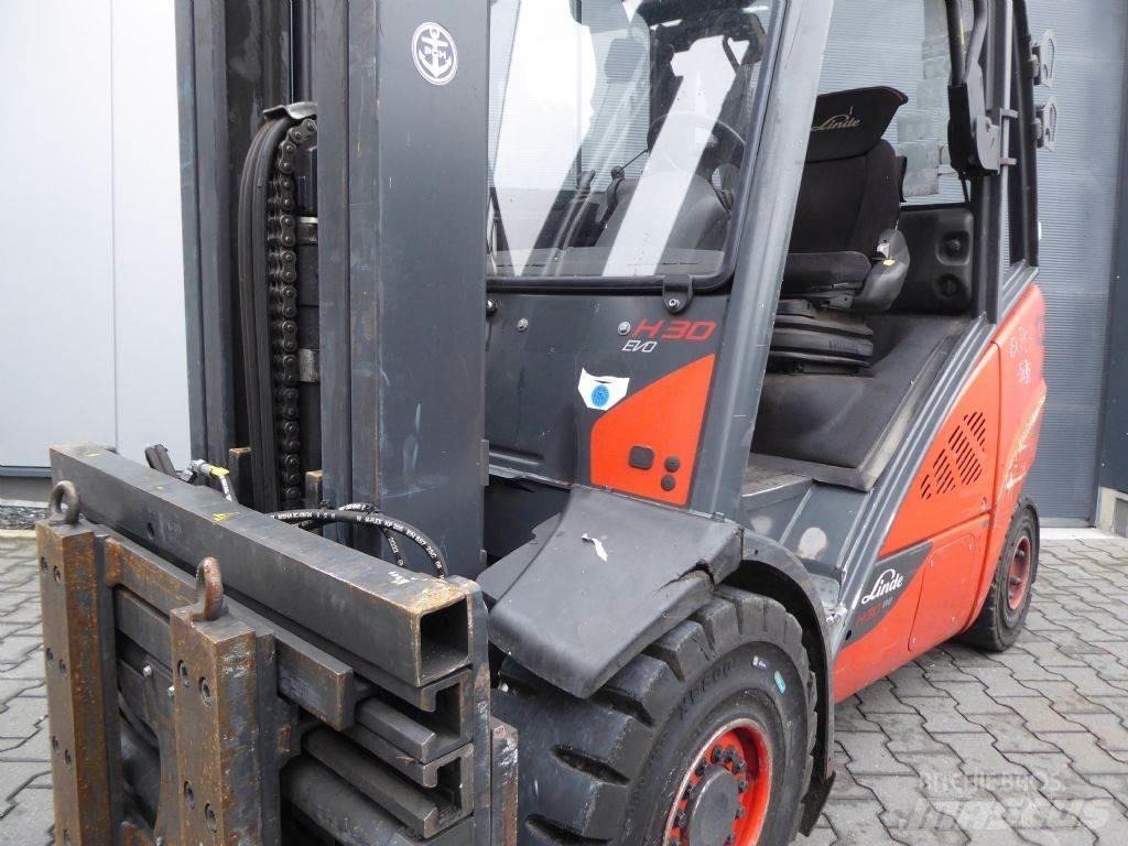 Linde H30D-02 Diesel trucks