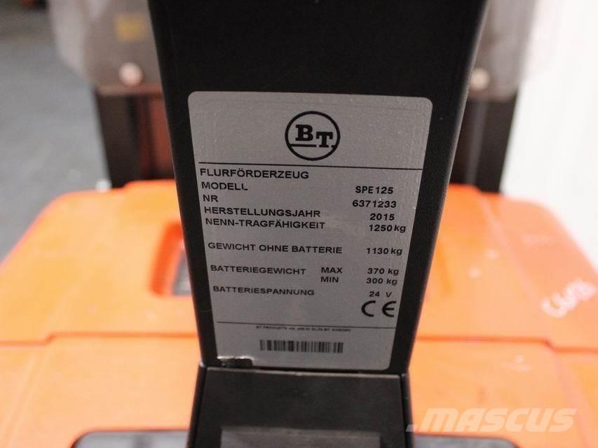 BT SPE 125 Pedestrian stacker