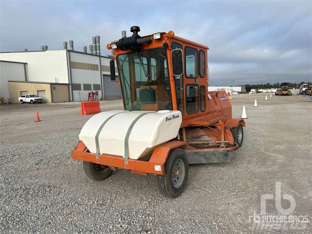 Broce CRT350 Indoor sweepers