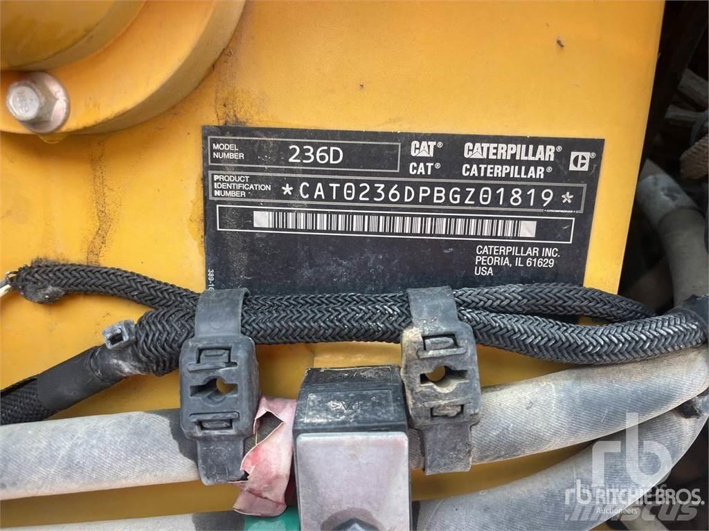 CAT 236D Skid steer loaders