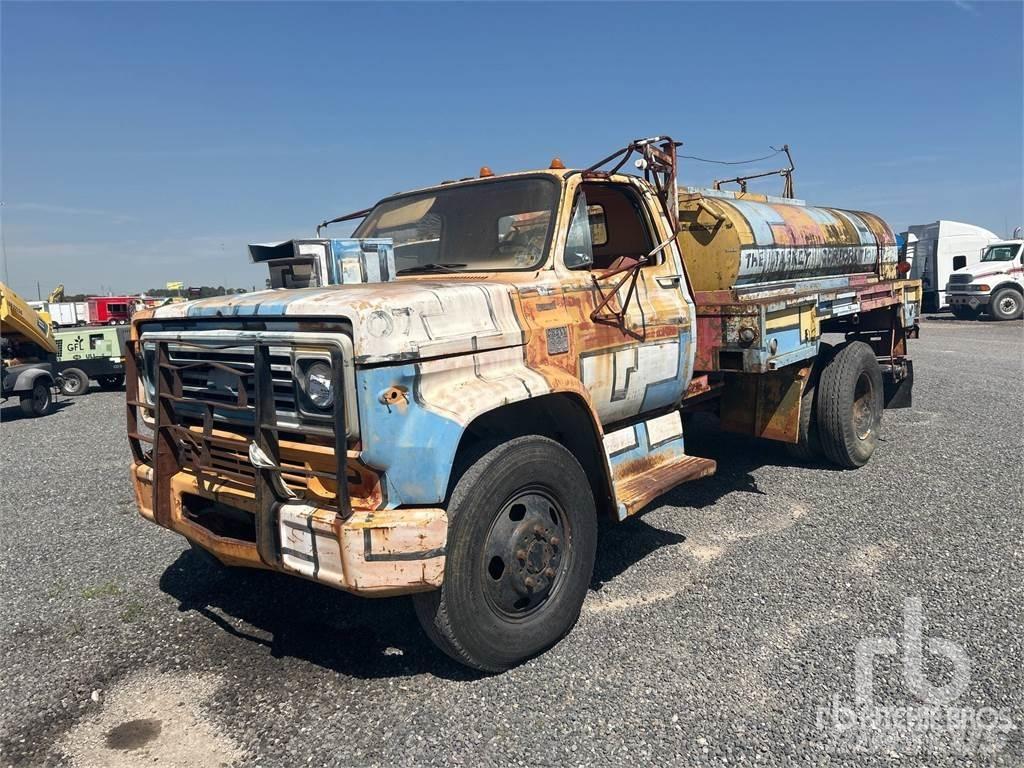 Chevrolet C60 Water tankers
