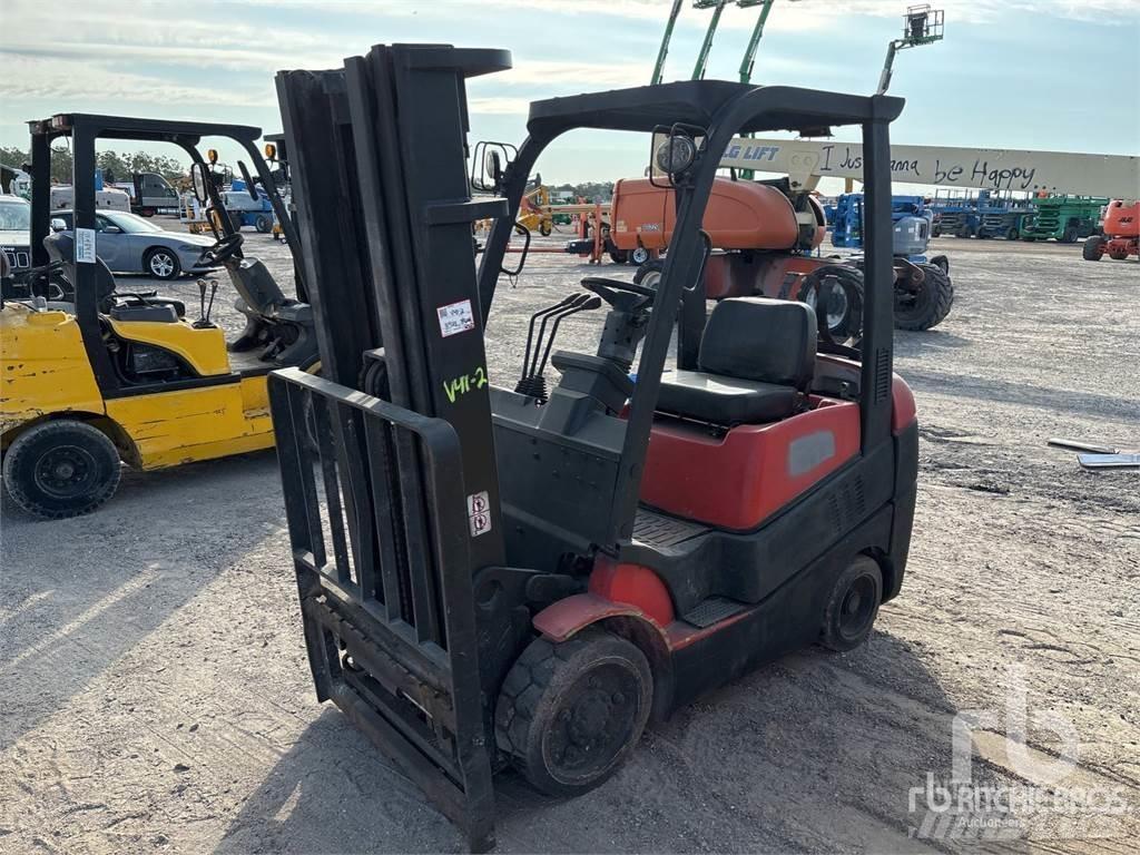Clark C25CL Diesel trucks