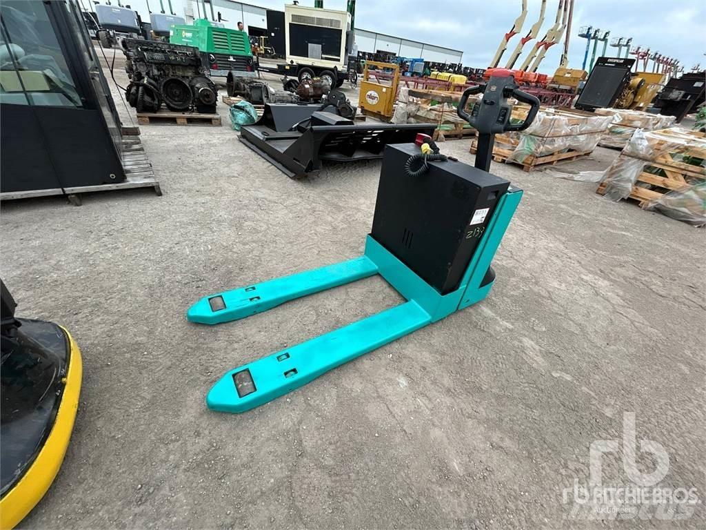 Clark WPX46 Pallet racks