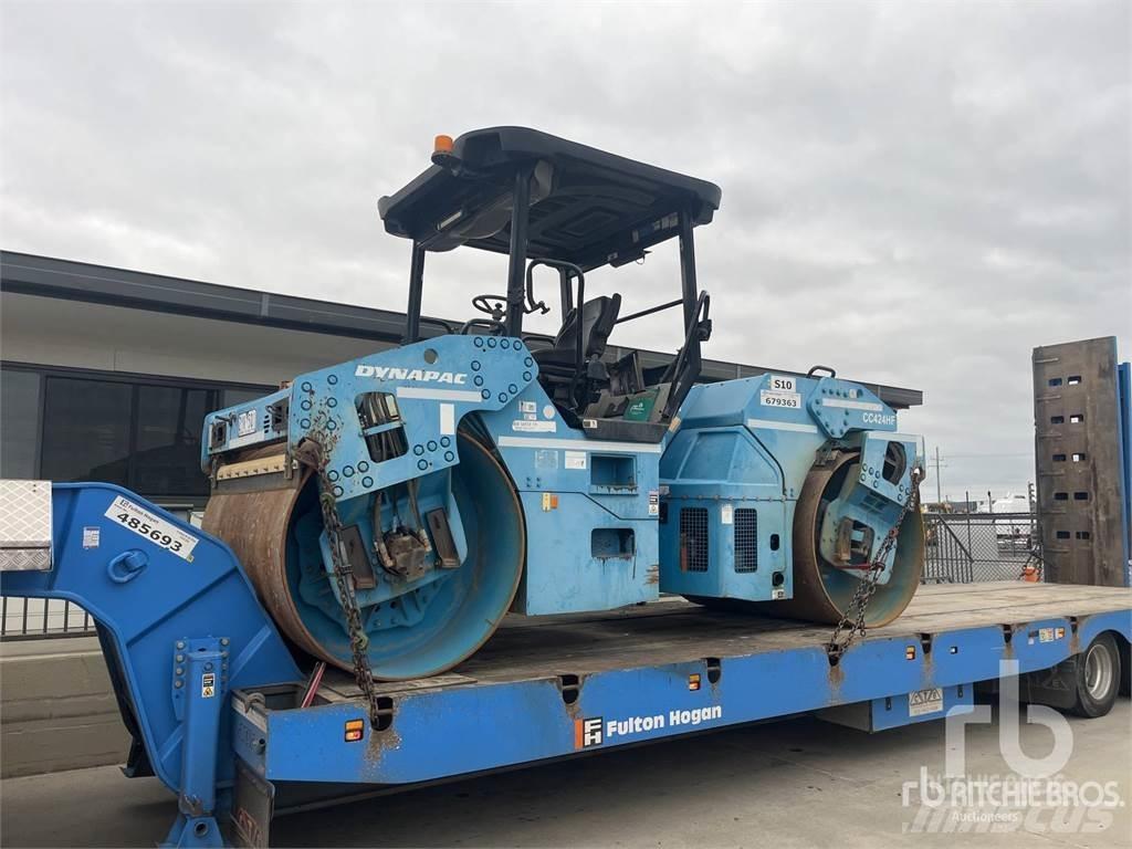 Dynapac CC424HF Twin drum rollers
