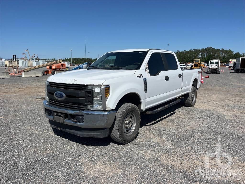 Ford F-250 Pick up/Dropside