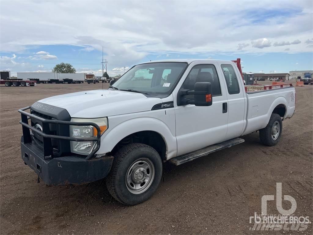 Ford F-250 Pick up/Dropside